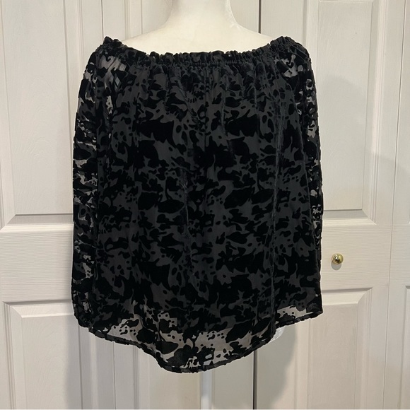 Rock & Republic Tops - 🍋 Rock & Republic Black Double Layered Blouse - Large